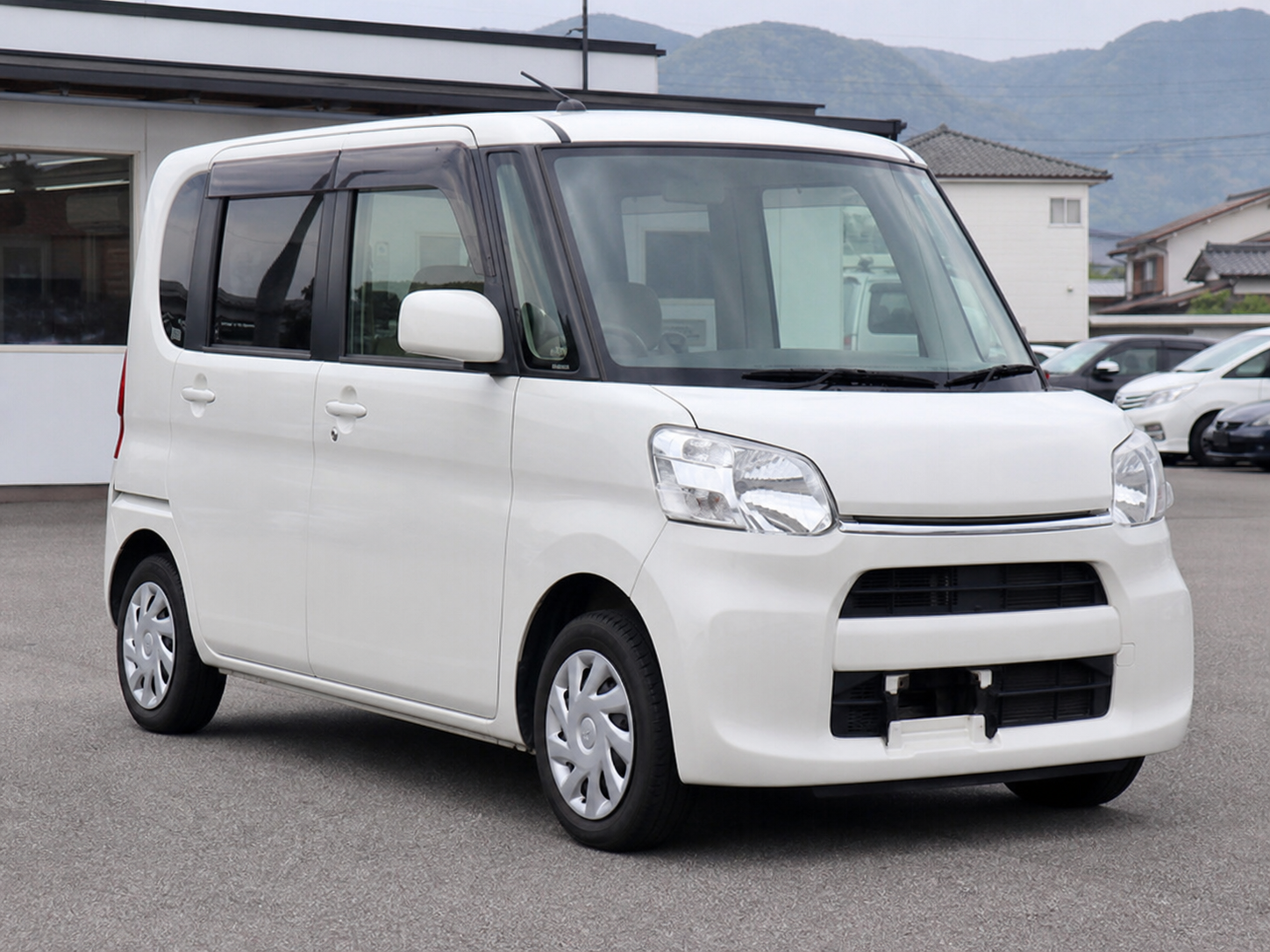 N-BOX カスタム G・L Honda SENSING（中古車）